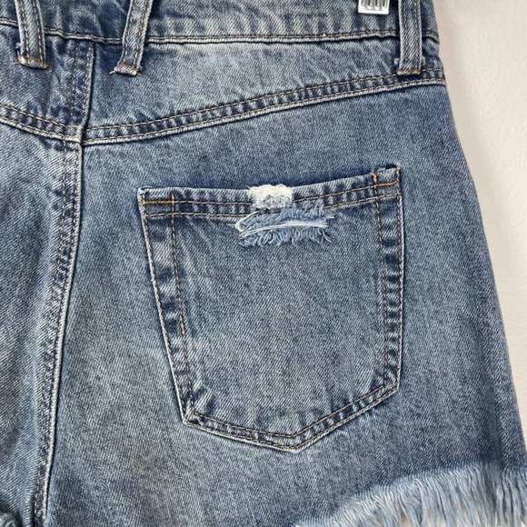 Vanilla Star Woman's Sz 9 Light Wash Fringe Festival Denim Cut‎ Off Shorts - Picture 5 of 7
